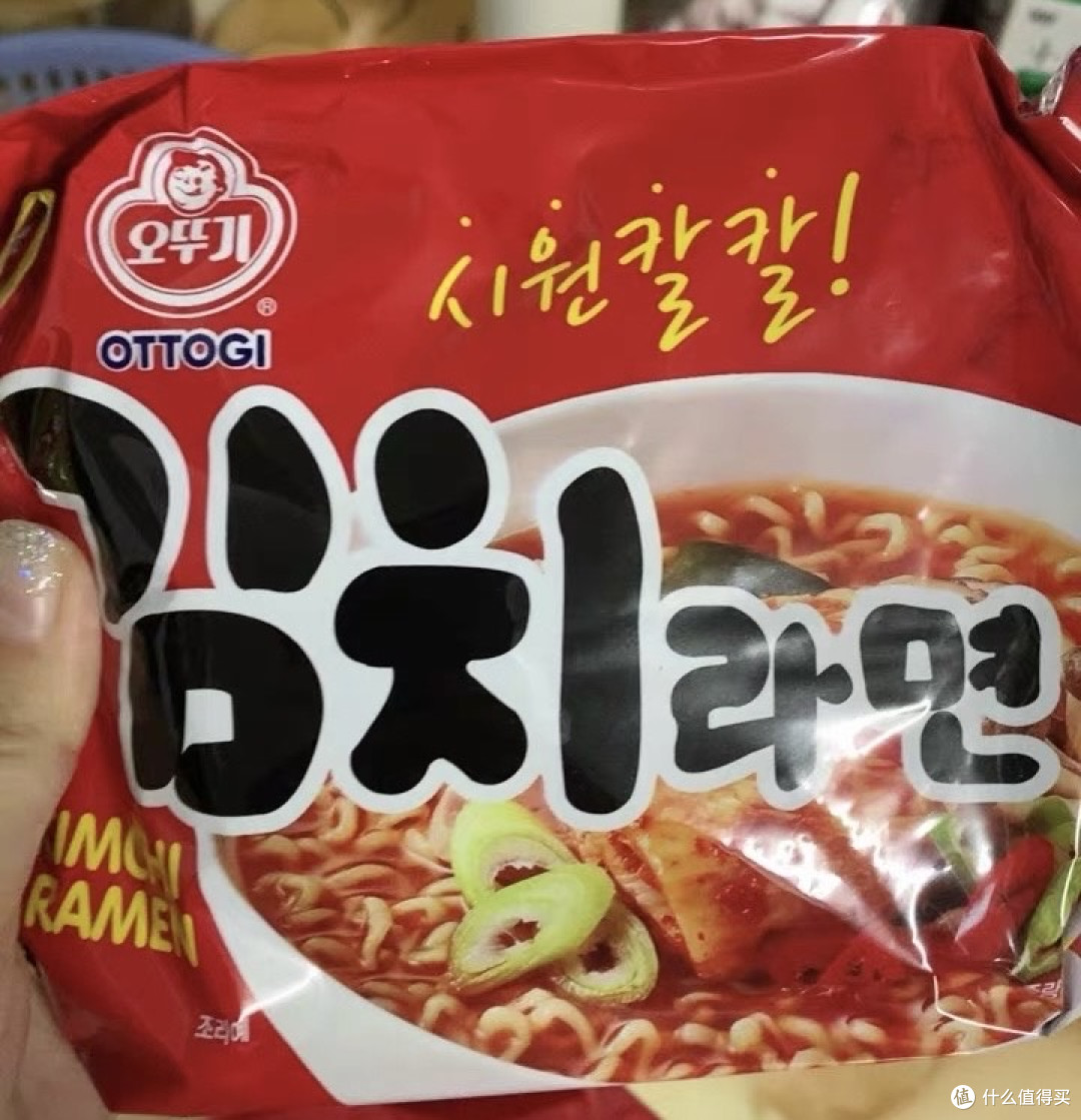 不倒翁金拉面:韩式辣味的灵魂解码
