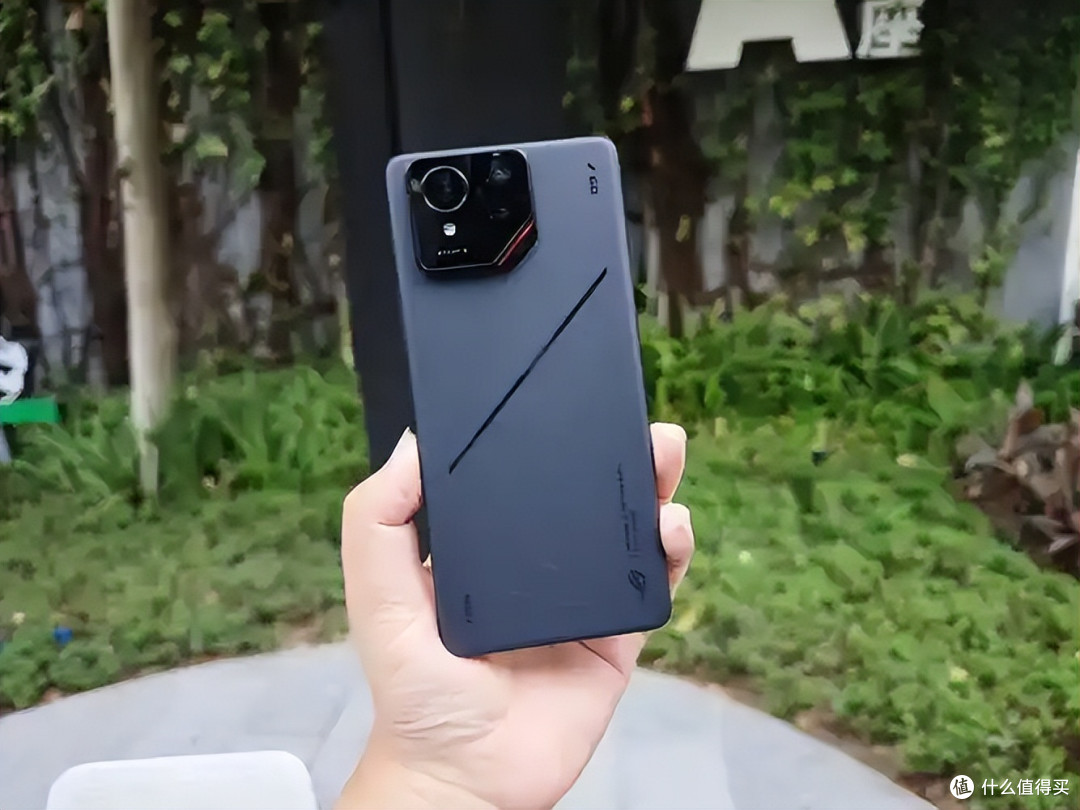 ROG也要“清仓”,三星185Hz屏+骁龙8至尊版+5800mAh,跌价1040元