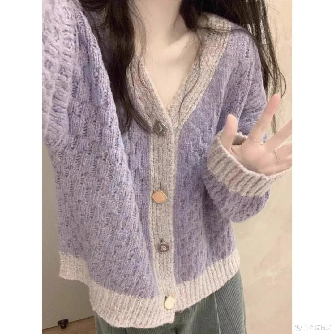 瑟俪V领毛衣外套的秋冬体验