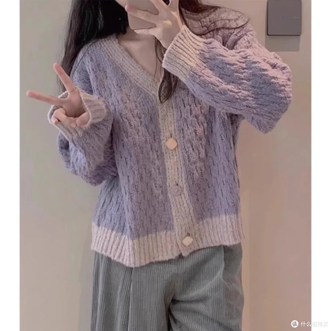 瑟俪V领毛衣外套的秋冬体验