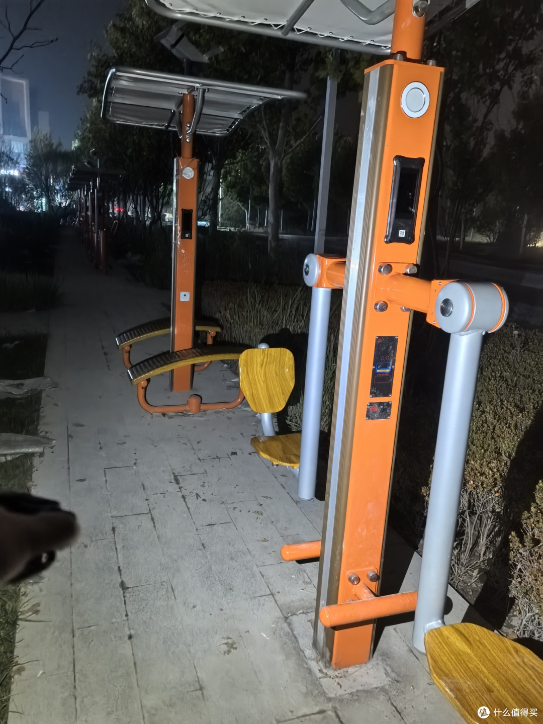 远泛兼顾多功能——菲尼克斯HM60R V2.0头灯测评
