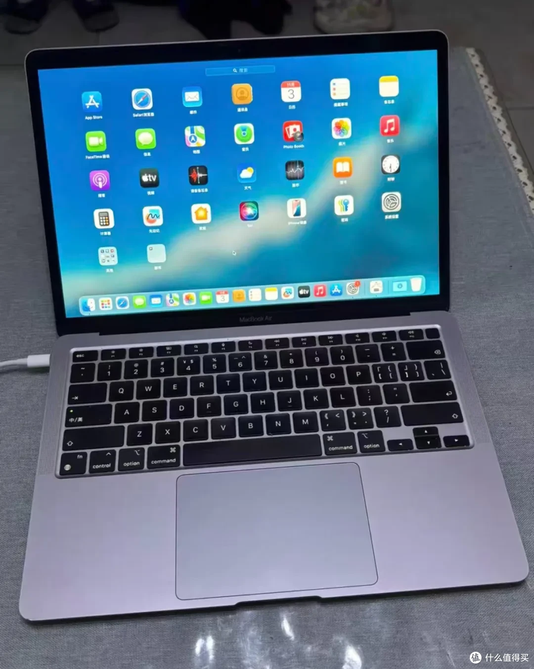 闭眼可冲的MacBook Air，13寸2.5K屏+M1八核芯，二手1960块