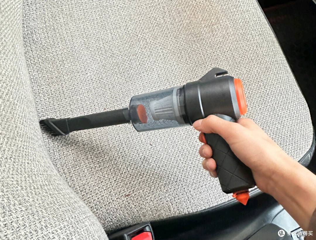 小米石车载吸尘器清洁车内死角