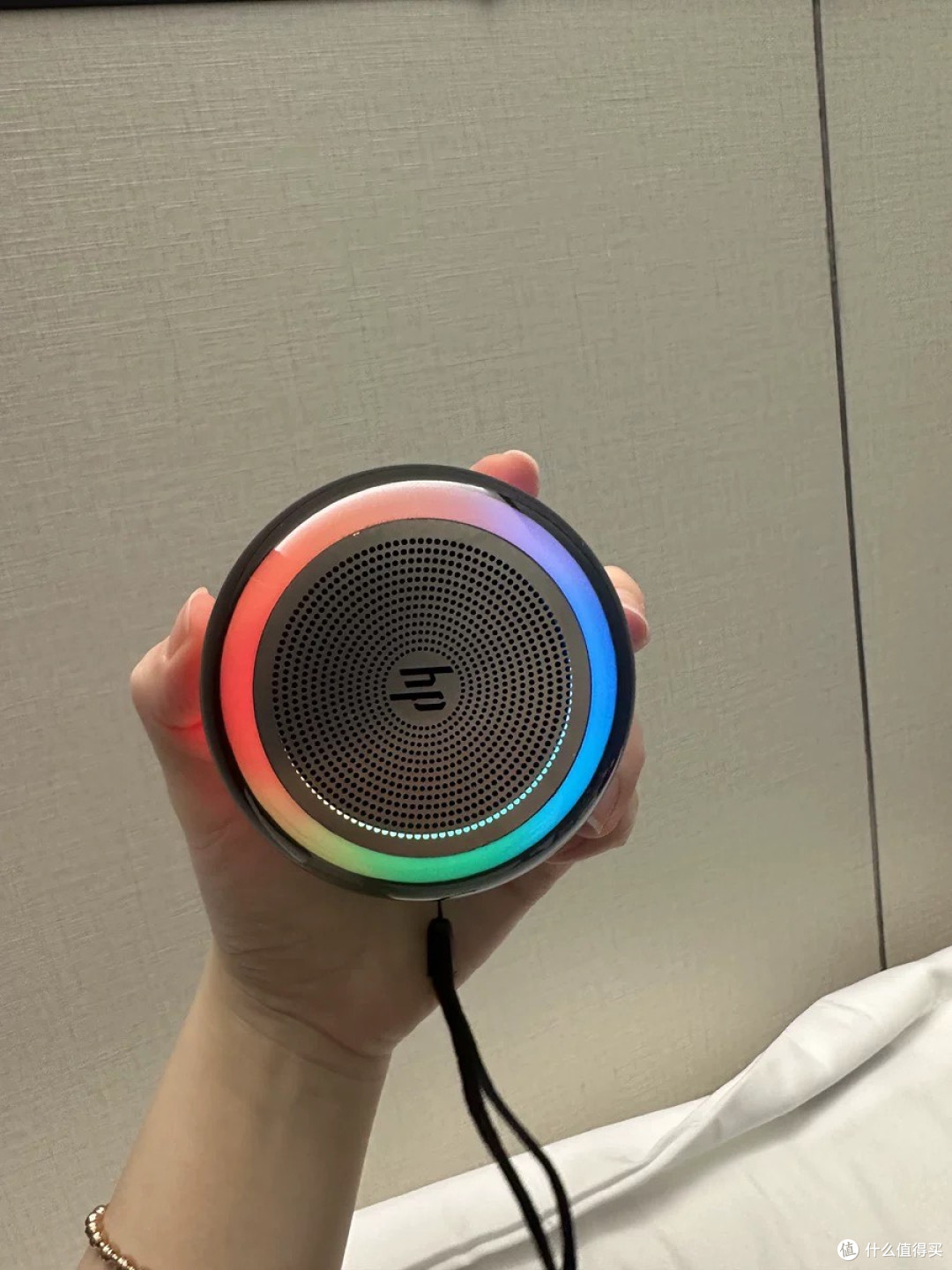 救命！惠普这个K歌音箱，把KTV搬回家才花几百块！