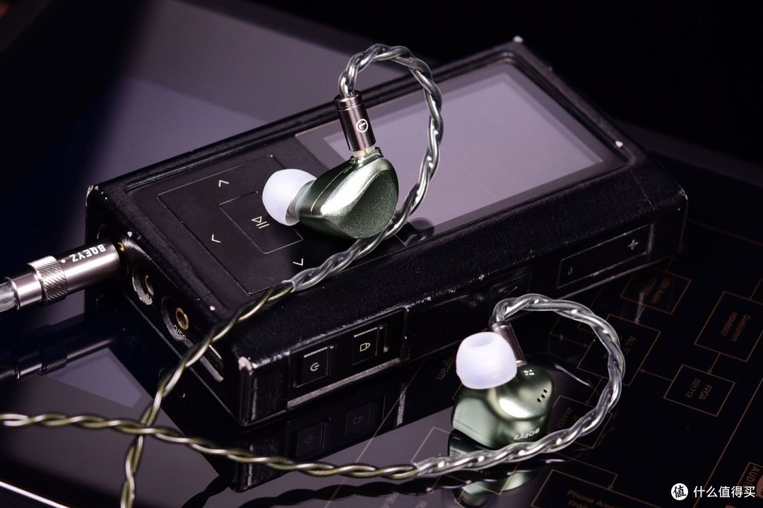 初听刺激,再听惊讶!骨传导动圈,国产HiFi耳机亦有开山立派之作