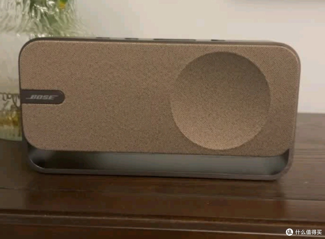2025年度新品Bose SoundLink Home暖木音响，颜值与音质双在线