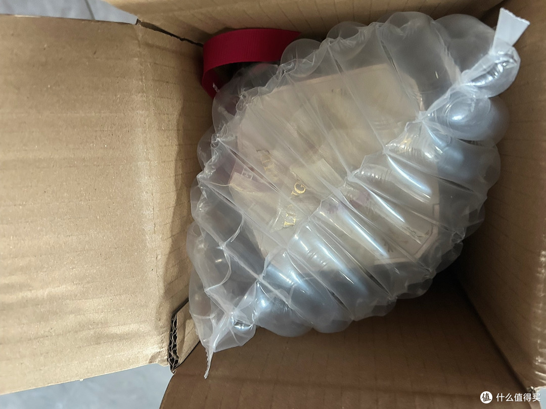 多多700元买的单品没有包装袋,第8代普通五粮液52度的可以吗?
