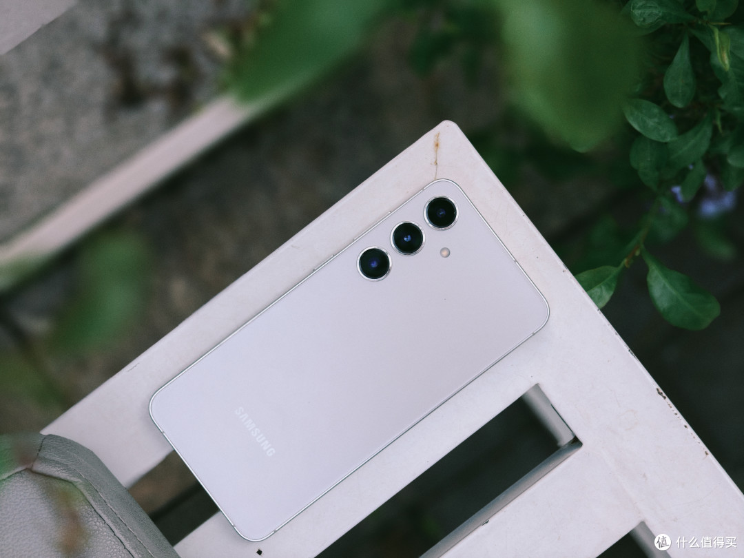 不只是好看的轻薄大屏旗舰，三星Galaxy S24+体验