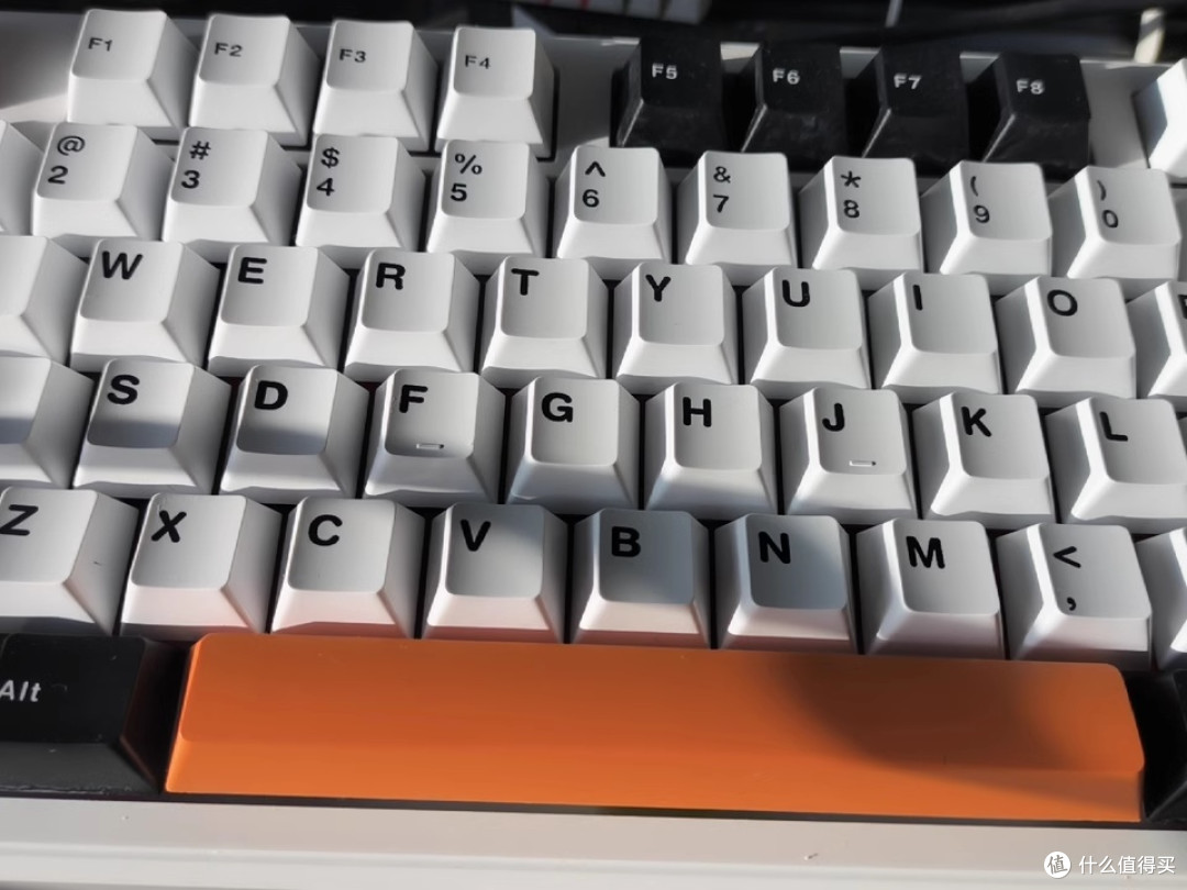 优派KC87客制化机械键盘：游戏办公的软弹全能之选
