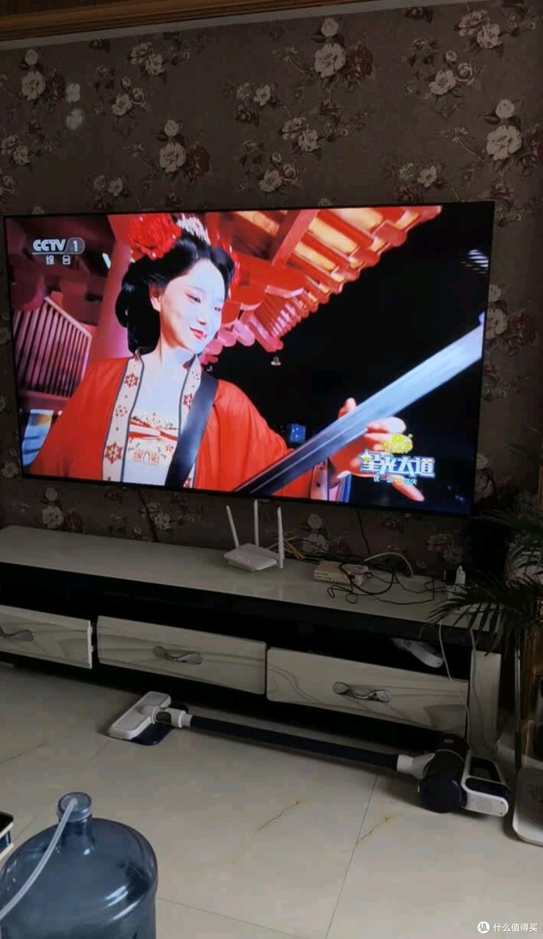闭眼入不亏!海尔65H6C Pro:千元价位的旗舰级观影游戏神器