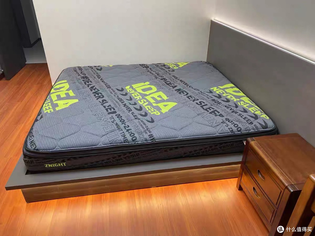 慕思睡眠精灵床垫:亲肤透气设计