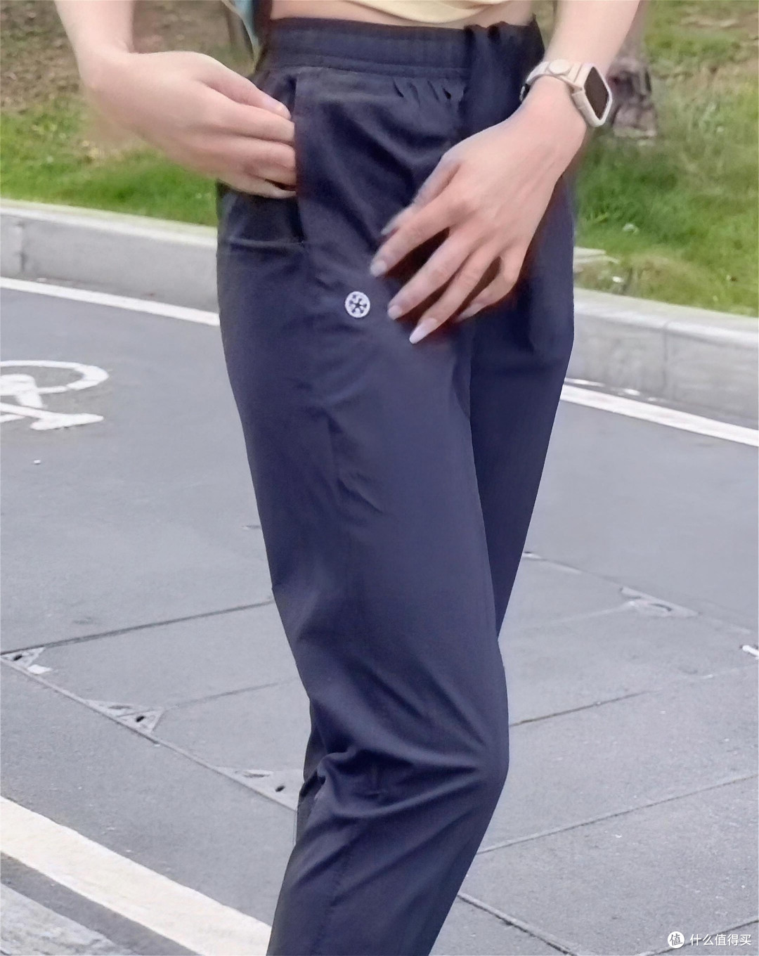 运动女生冬季必备!必迈速干裤轻盈透气又显腿长