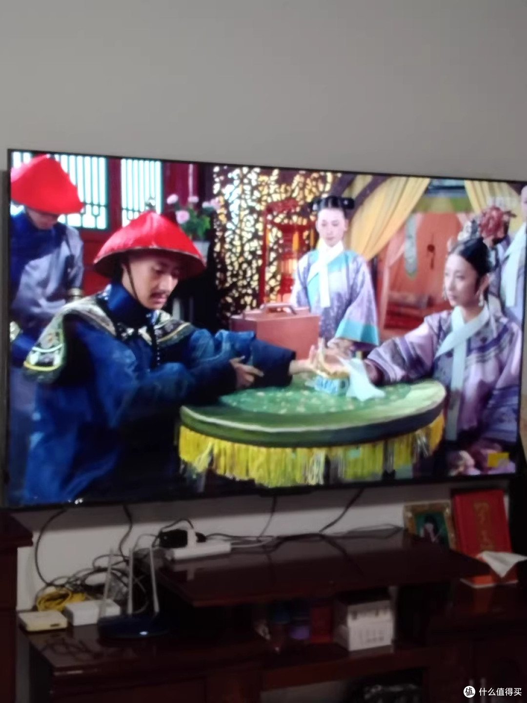 海尔75H5C:客厅娱乐中心