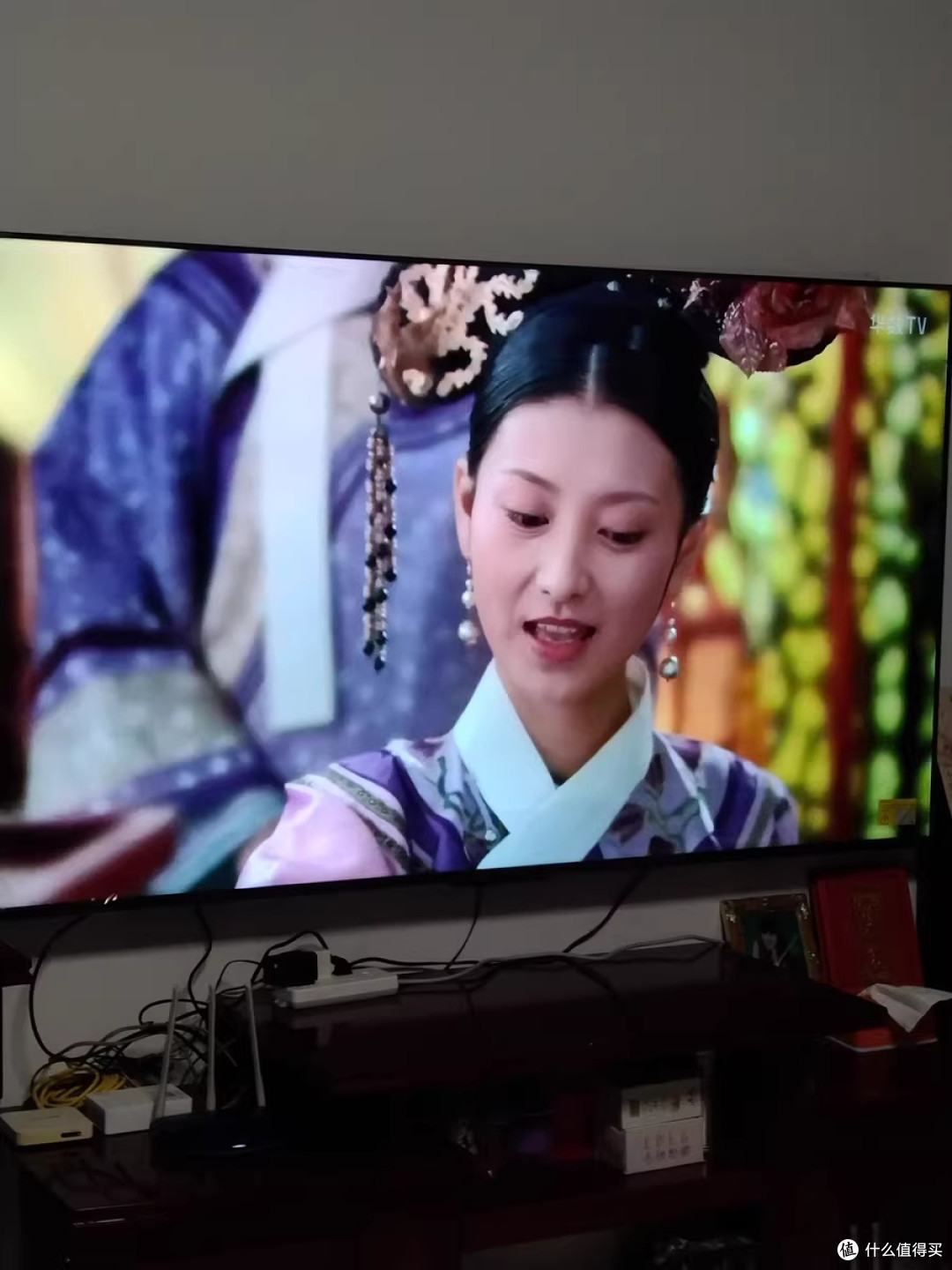 海尔75H5C:客厅娱乐中心