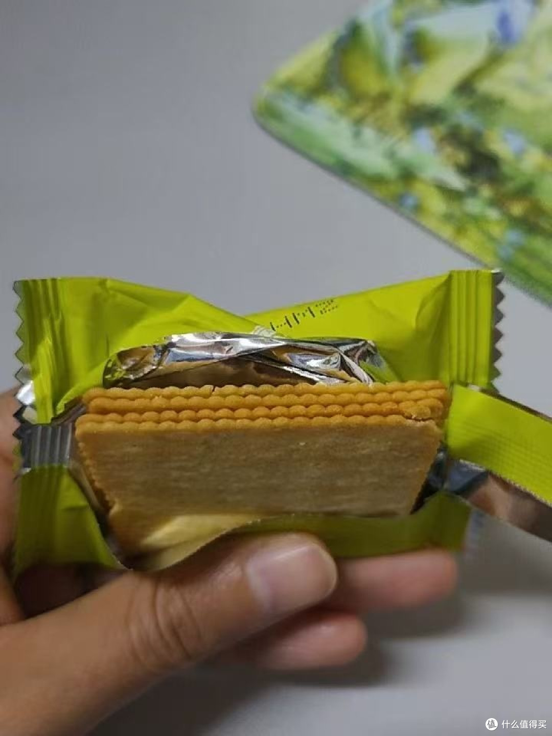 救命!这薄饼我能炫到停产!良品铺子你是懂追剧人的