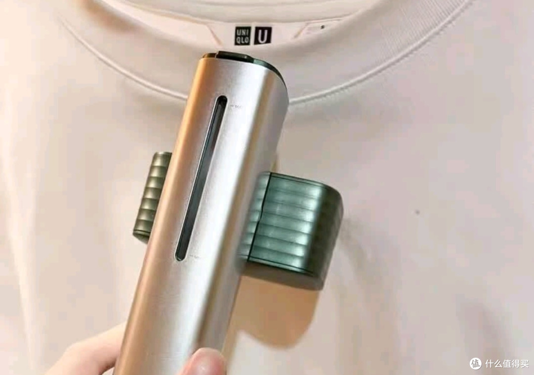 锐舞手持挂烫机:张晚意同款,家居熨烫好帮手