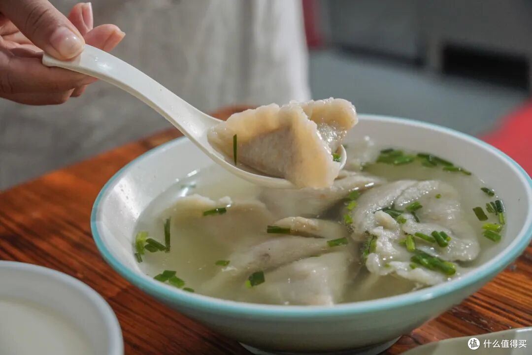 懂吃的老饕才知道，这个遍地古建的山城，美食也灵得不行！