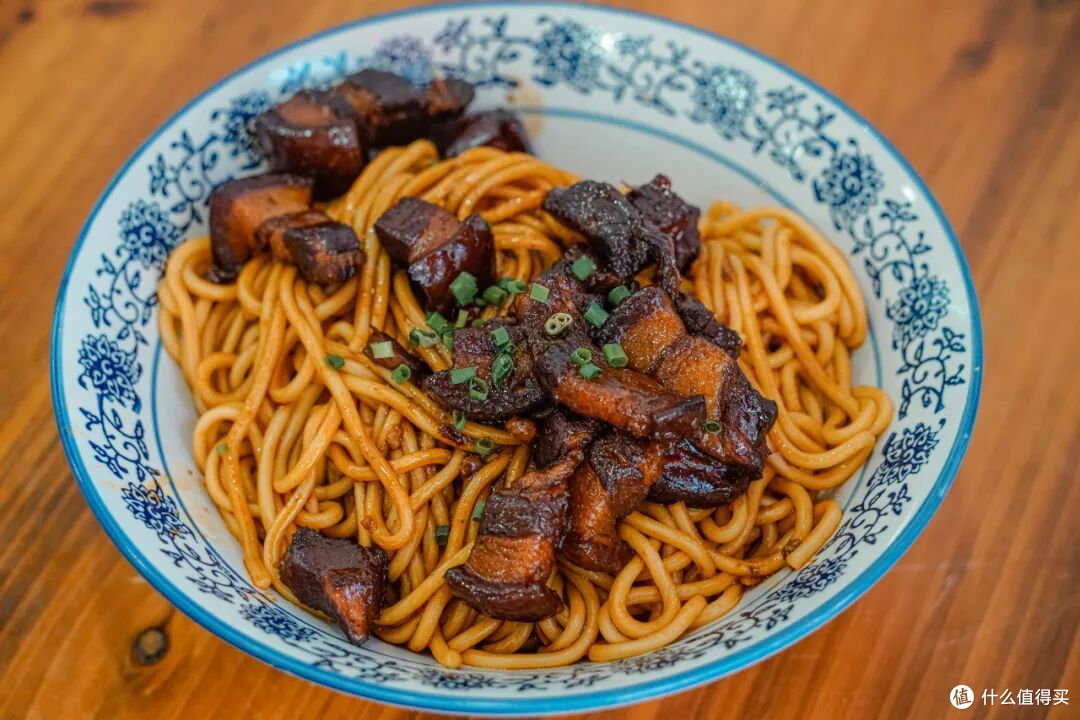 懂吃的老饕才知道，这个遍地古建的山城，美食也灵得不行！