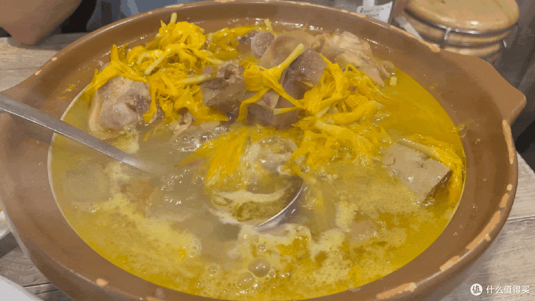 懂吃的老饕才知道，这个遍地古建的山城，美食也灵得不行！