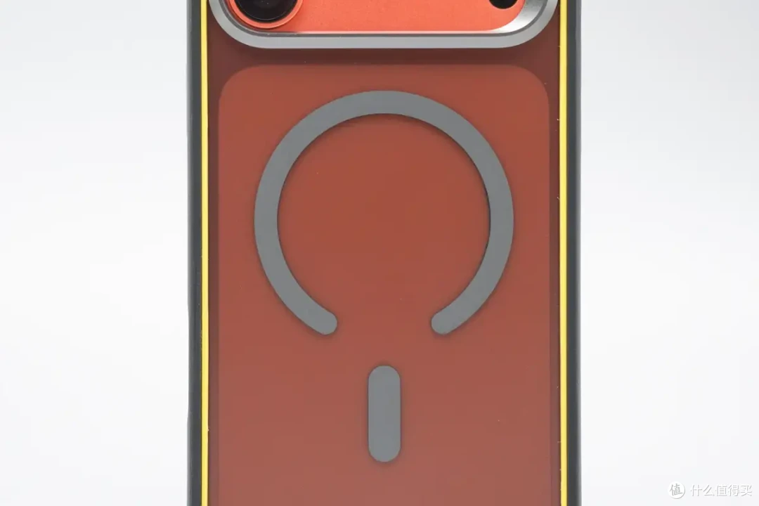 非牛顿流体 “穿” 在 iPhone 17 上?奥海 P4U 手机壳评测