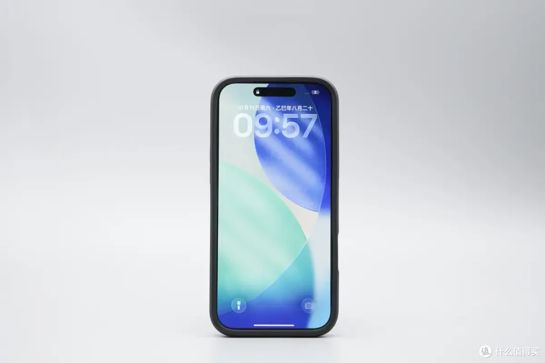 非牛顿流体 “穿” 在 iPhone 17 上?奥海 P4U 手机壳评测