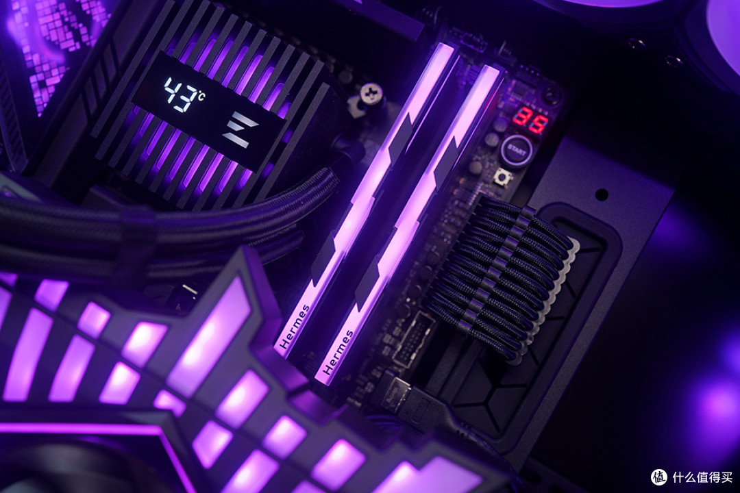 265K+STRIX Z890-E+HOF RTX5070Ti+酷冷至尊 MF500 装机效果展示