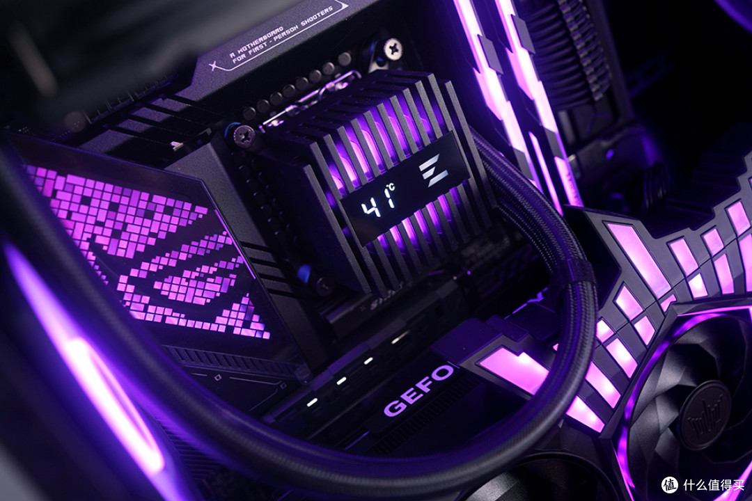 265K+STRIX Z890-E+HOF RTX5070Ti+酷冷至尊 MF500 装机效果展示