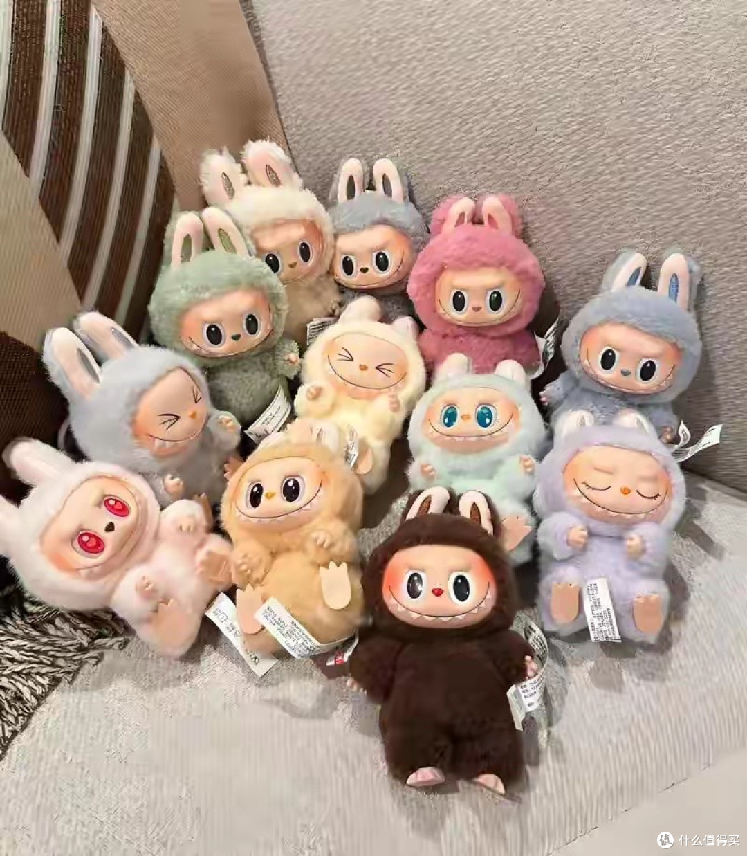 “丑东西”LABUBU,凭什么能让全球富婆们上瘾?