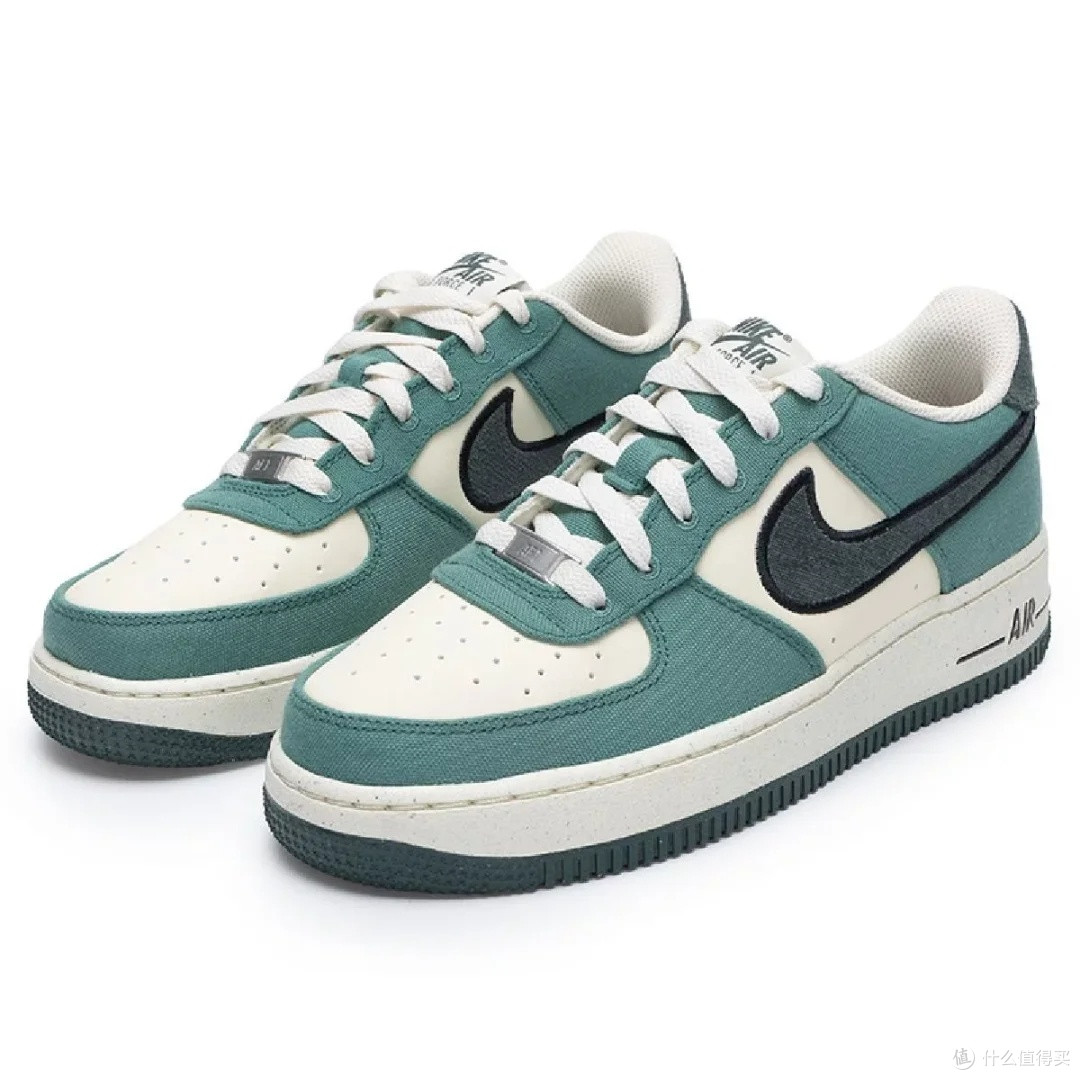 Nike AIR FORCE 1 LV8 3 BG:经典与实用