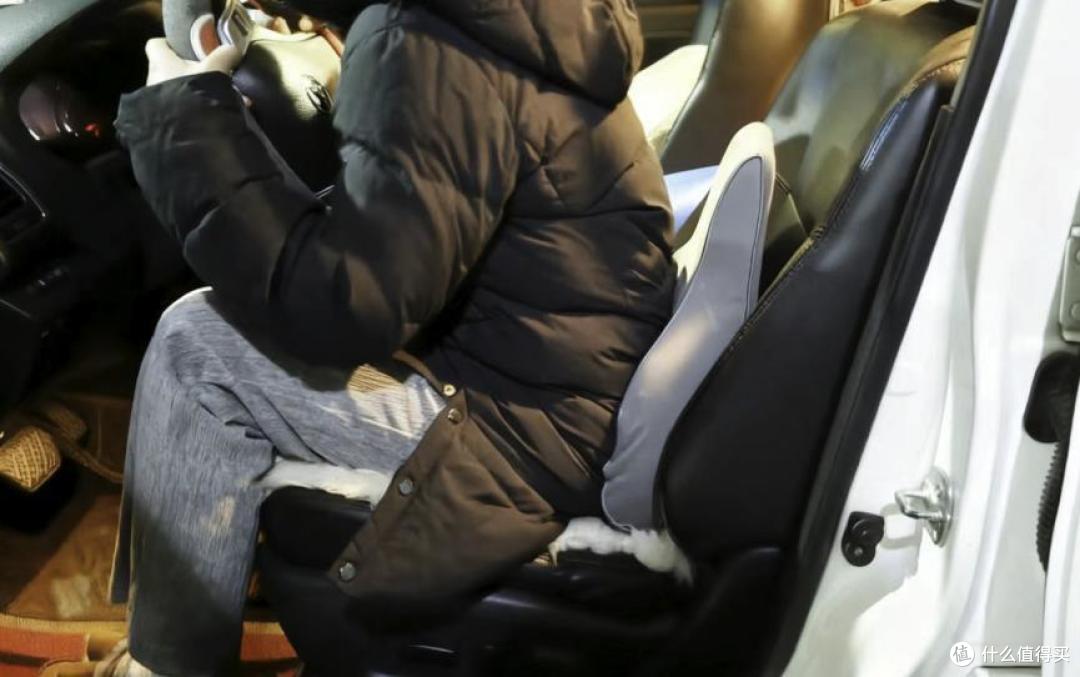 开车废腰?塞上8H小灰狗腰靠,舒适感说来就来了