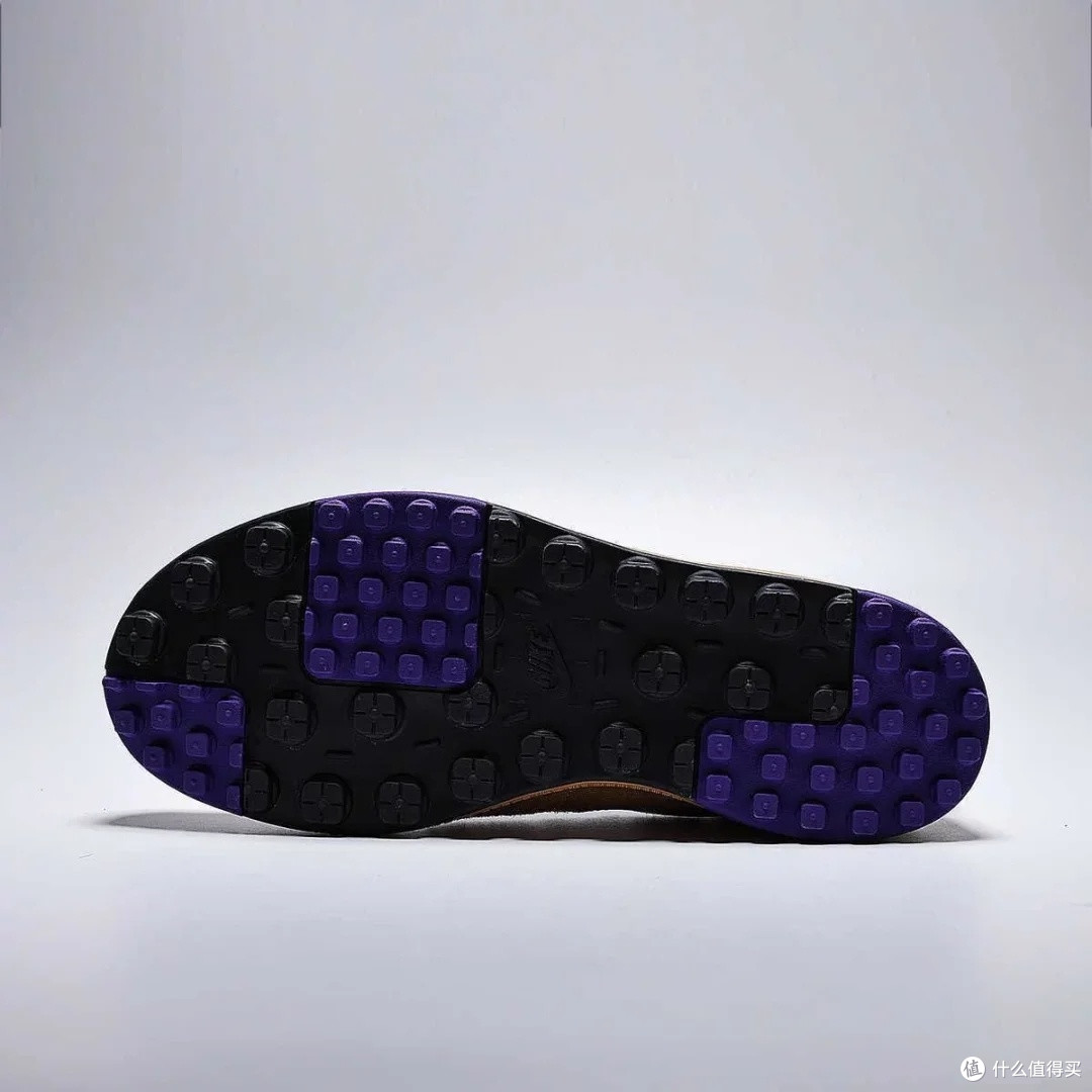 Nike C1TY PRM:透气舒适复古鞋