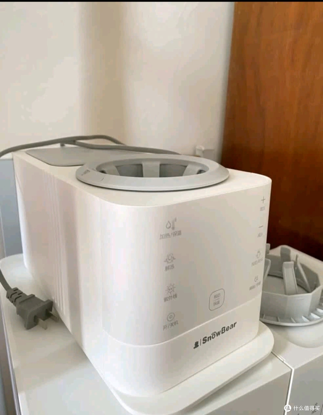 小白熊温奶器：多功能喂养助手