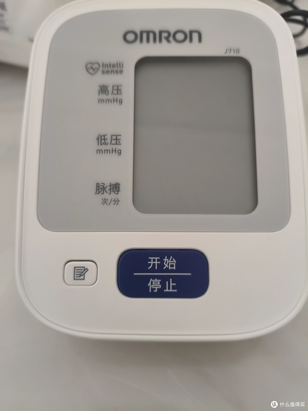欧姆龙血压计，随时监测告别血压焦虑​