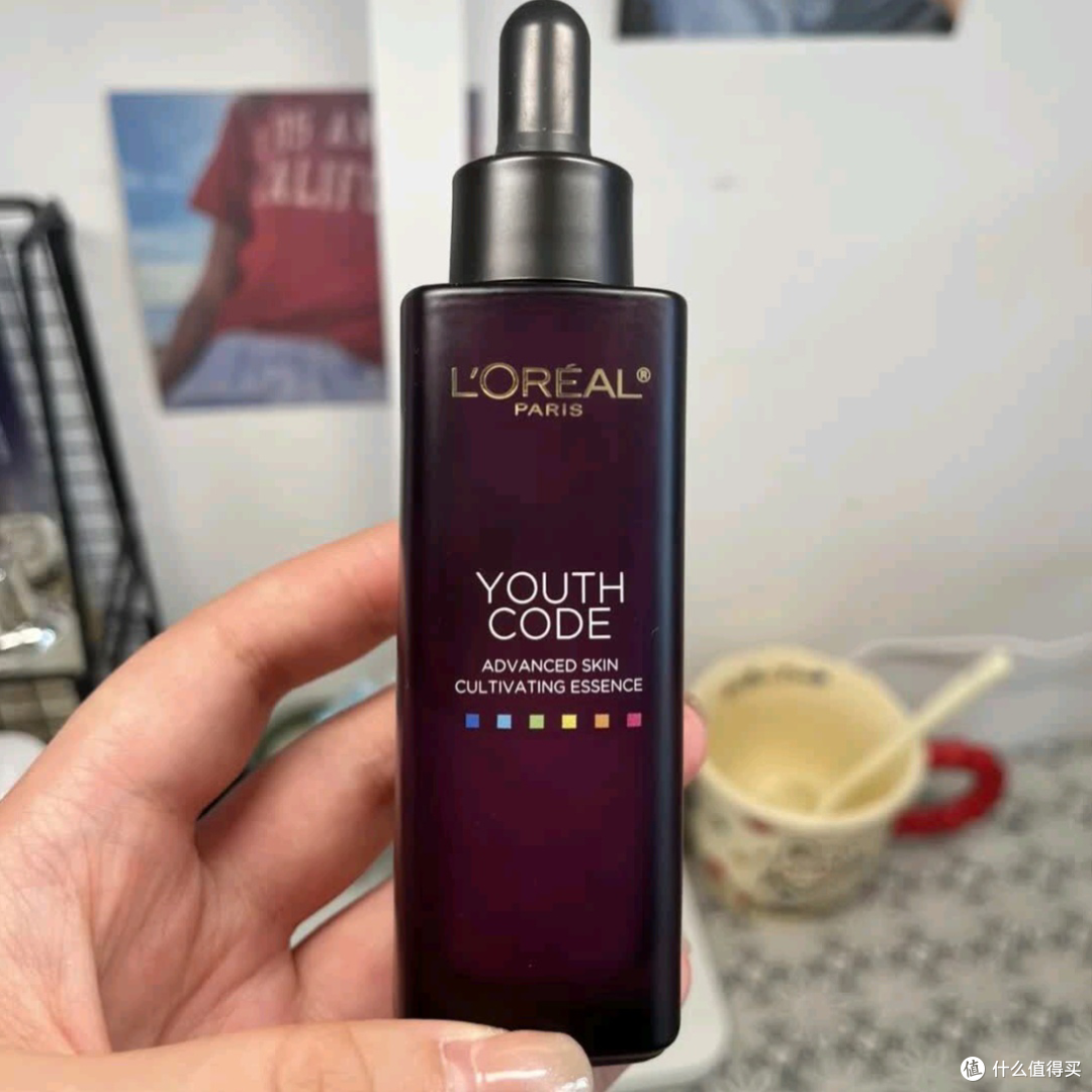 欧莱雅黑精华：抗老补水双效合一
