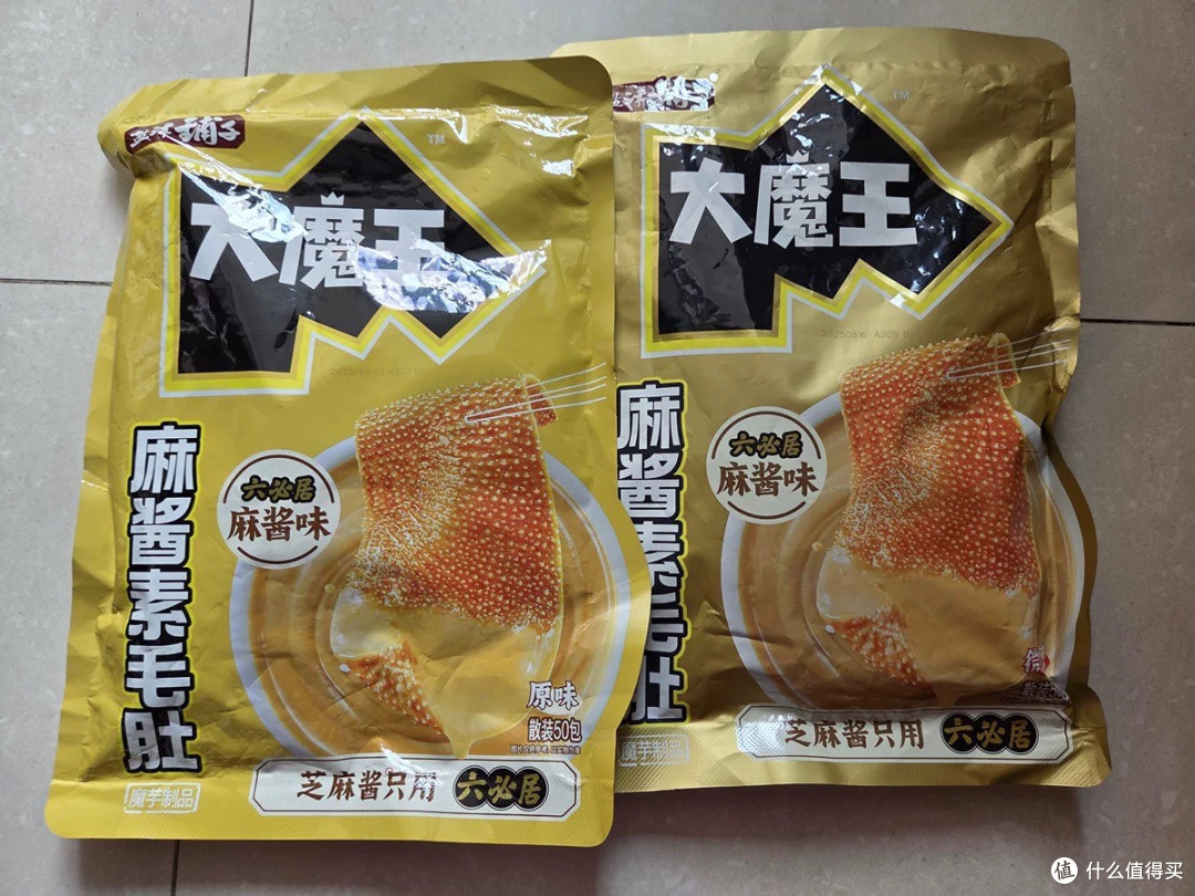 盐津铺子大魔王素毛肚:谁吃谁上头的追剧封神零食!