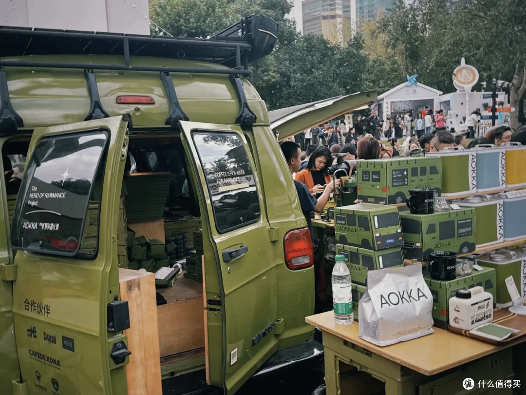 以咖啡之名，赴十年之约！兔牙带你逛第十届陆家嘴国际咖啡文化节