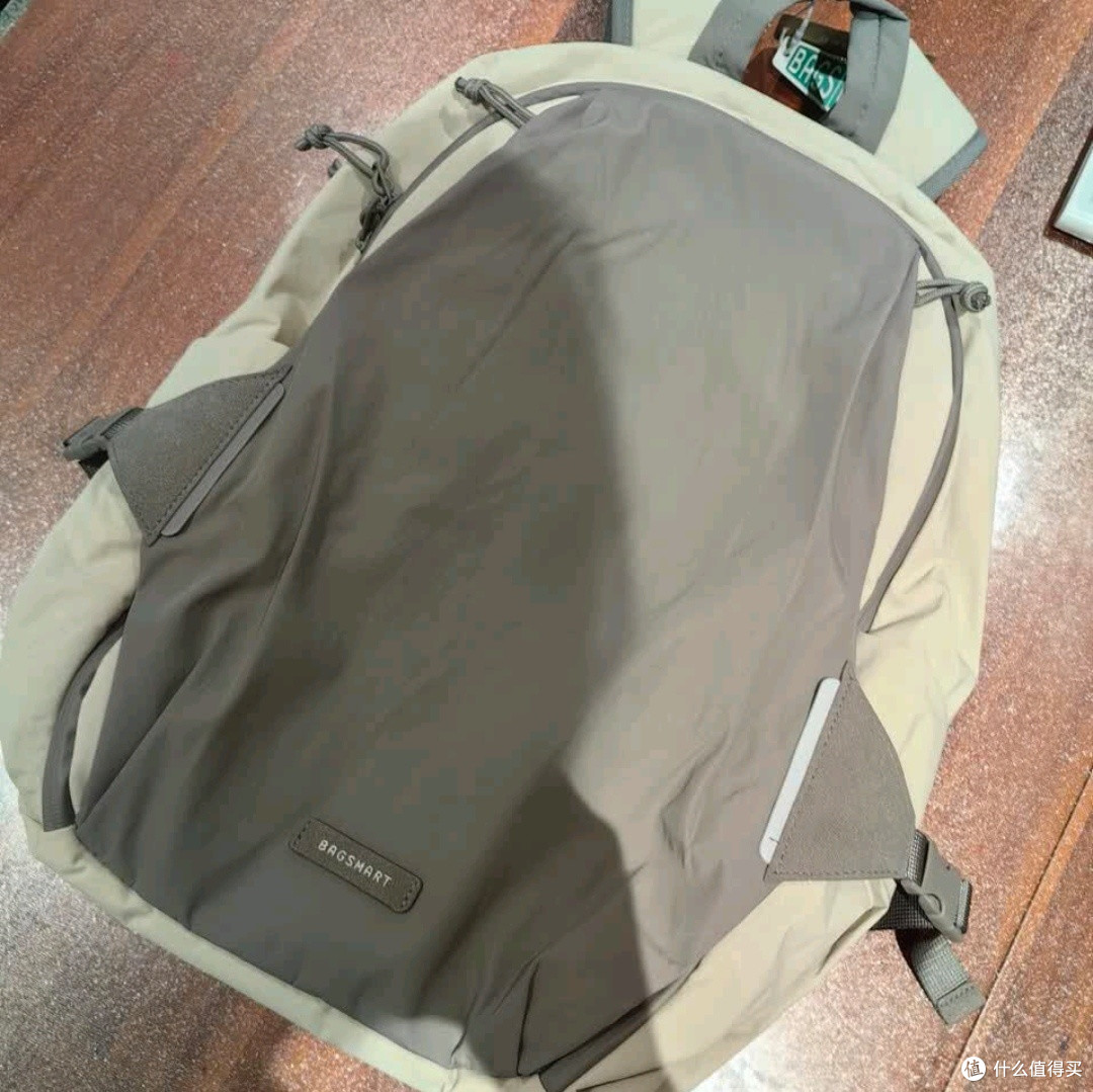 BAGSMART轻行双肩包,旅途减负神器