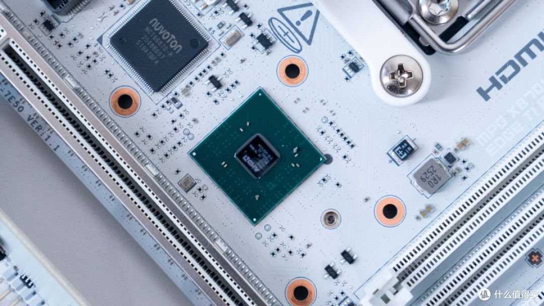 AM5 ITX板皇驾到:微星 MPG X870i EDGE TI EVO WIFI主板评测
