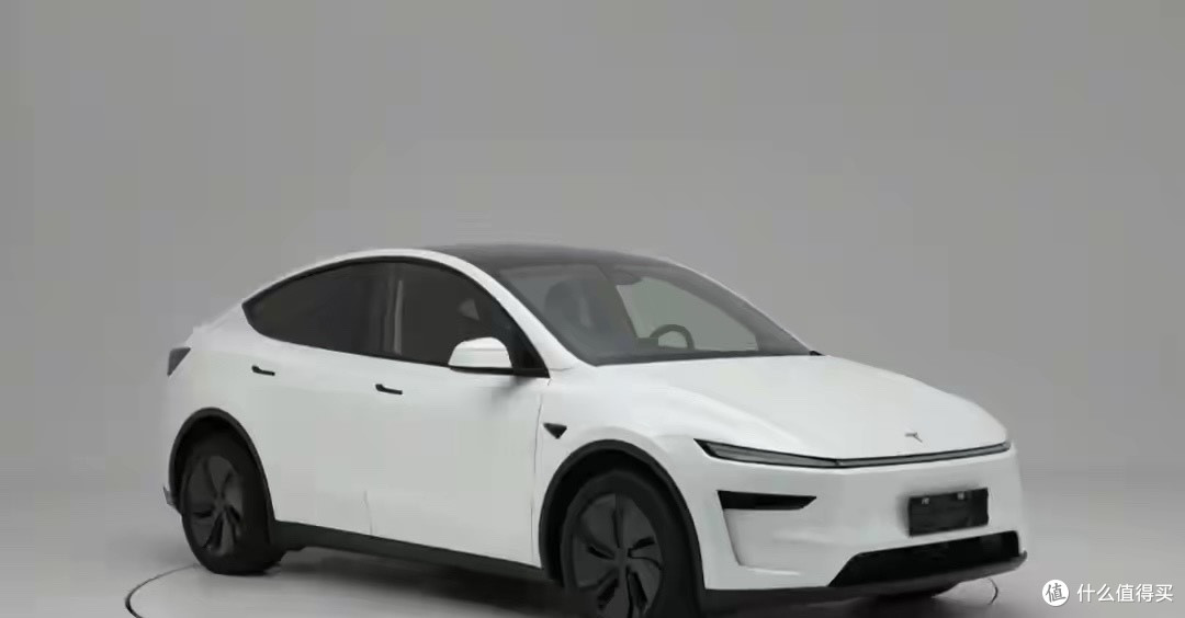 特斯拉Model Y长续航后驱版上市，821公里续航售价28.85万