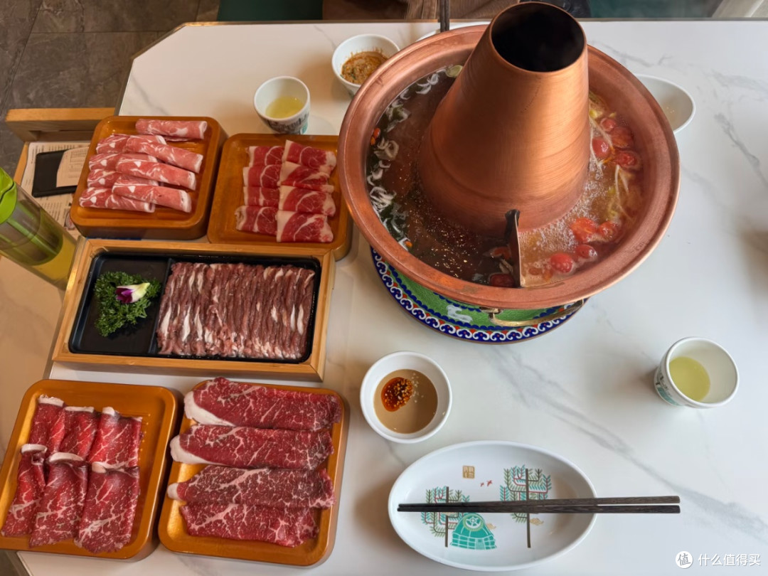 上海内蒙火锅天花板!额尔敦现切牛羊肉吃到扶墙出