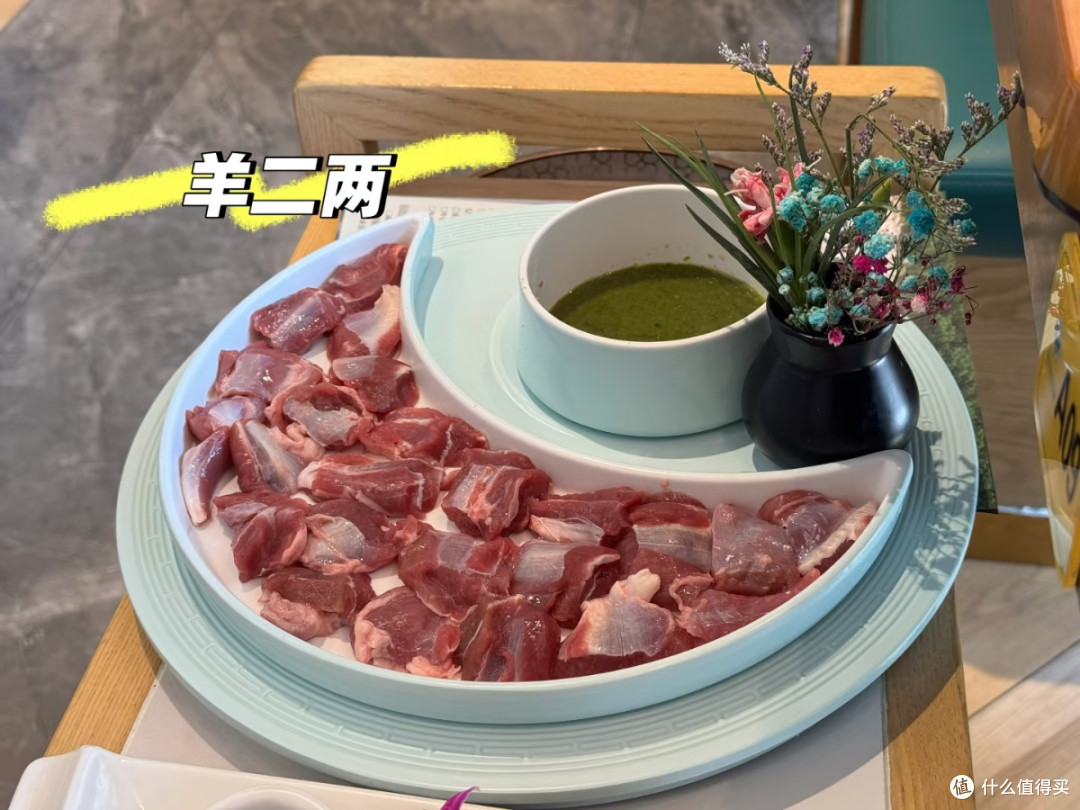 上海内蒙火锅天花板!额尔敦现切牛羊肉吃到扶墙出