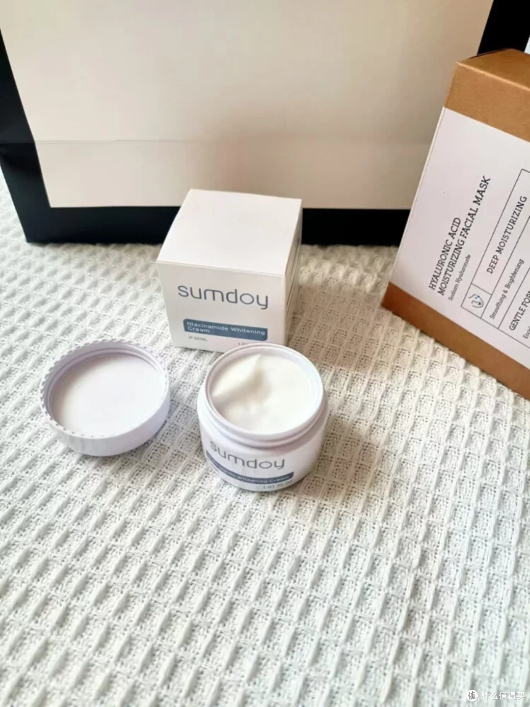 SUMDOY祛斑霜：秋冬美白提亮