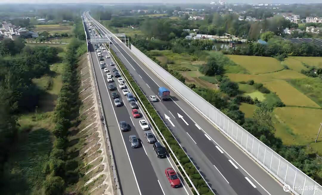 全国多地高速进入“免费倒计时”！未来这些路段将停止收费。