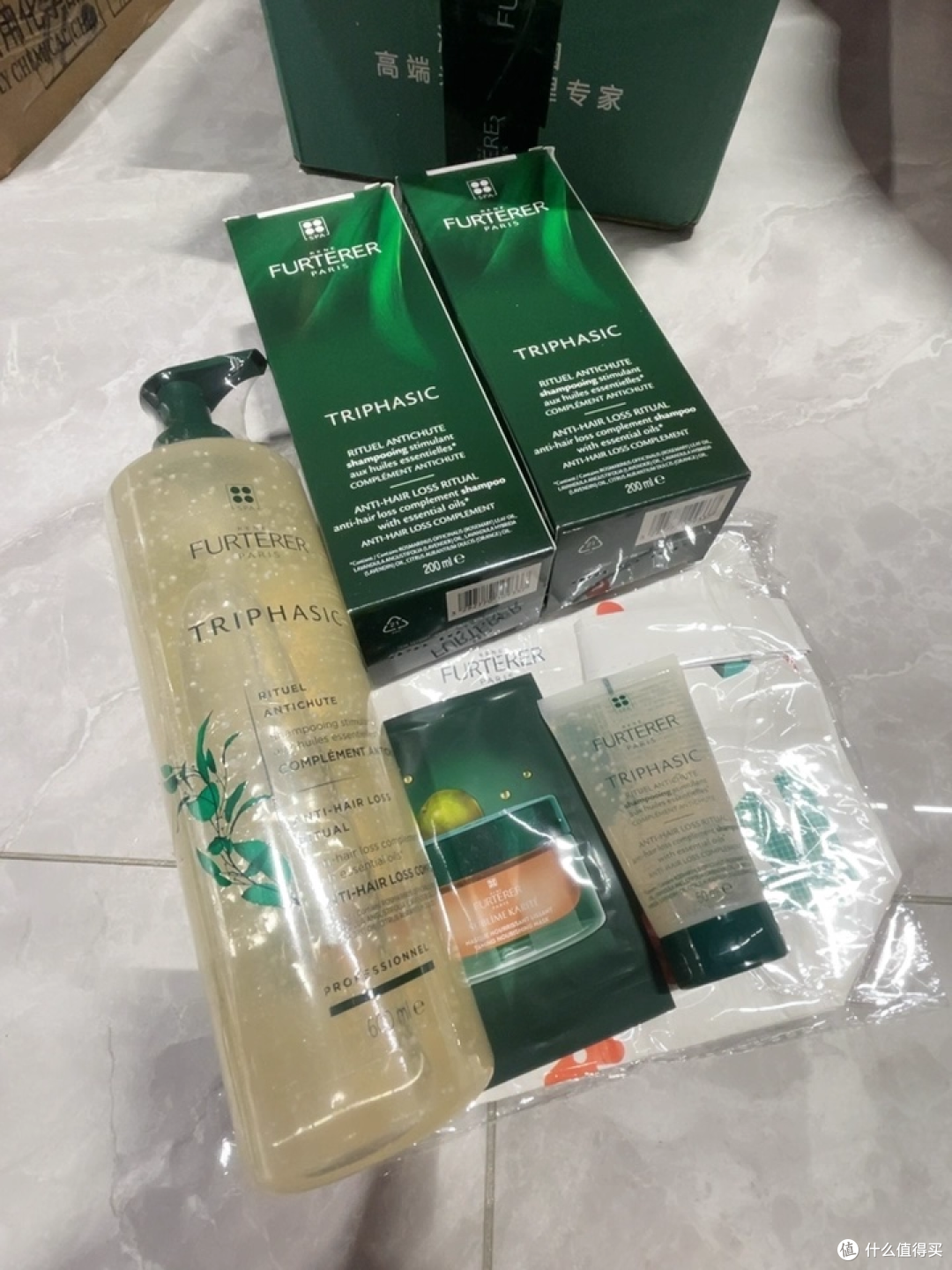 馥绿德雅小白珠：熬夜党防脱 + 蓬松双在线！​