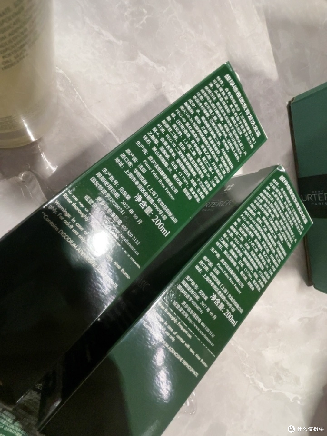馥绿德雅小白珠：熬夜党防脱 + 蓬松双在线！​