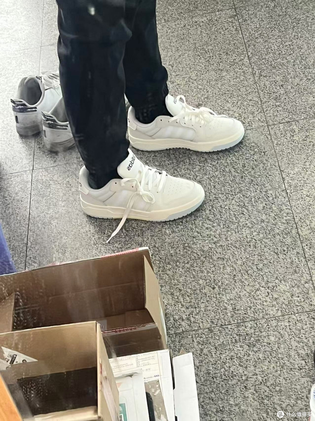 复古炸街王!adidas ENTRAP板鞋,云感脚感+百搭神颜,双11闭眼冲