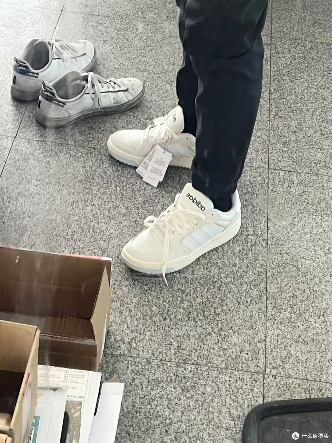 复古炸街王!adidas ENTRAP板鞋,云感脚感+百搭神颜,双11闭眼冲