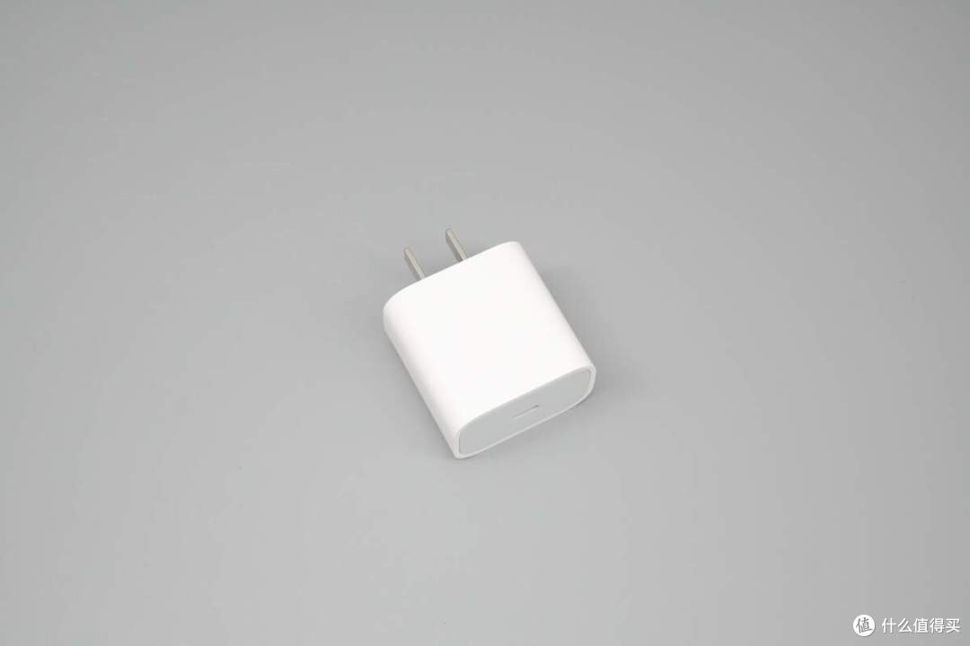 苹果 40W 动态适配器的真正主角出现,iPad Pro 11 M5充电评测