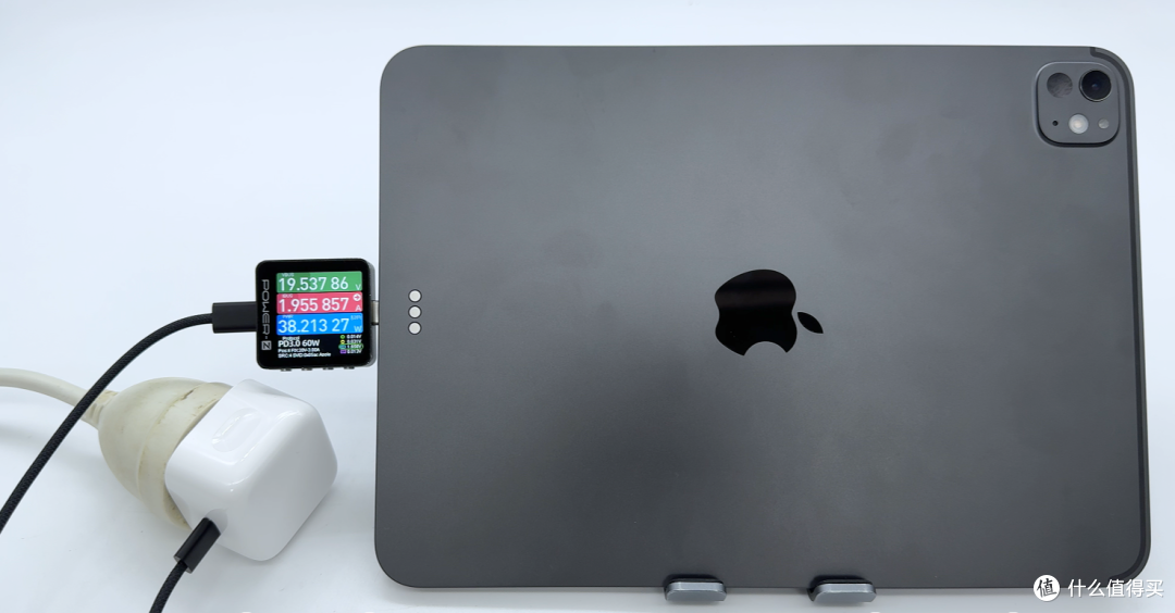 苹果 40W 动态适配器的真正主角出现,iPad Pro 11 M5充电评测