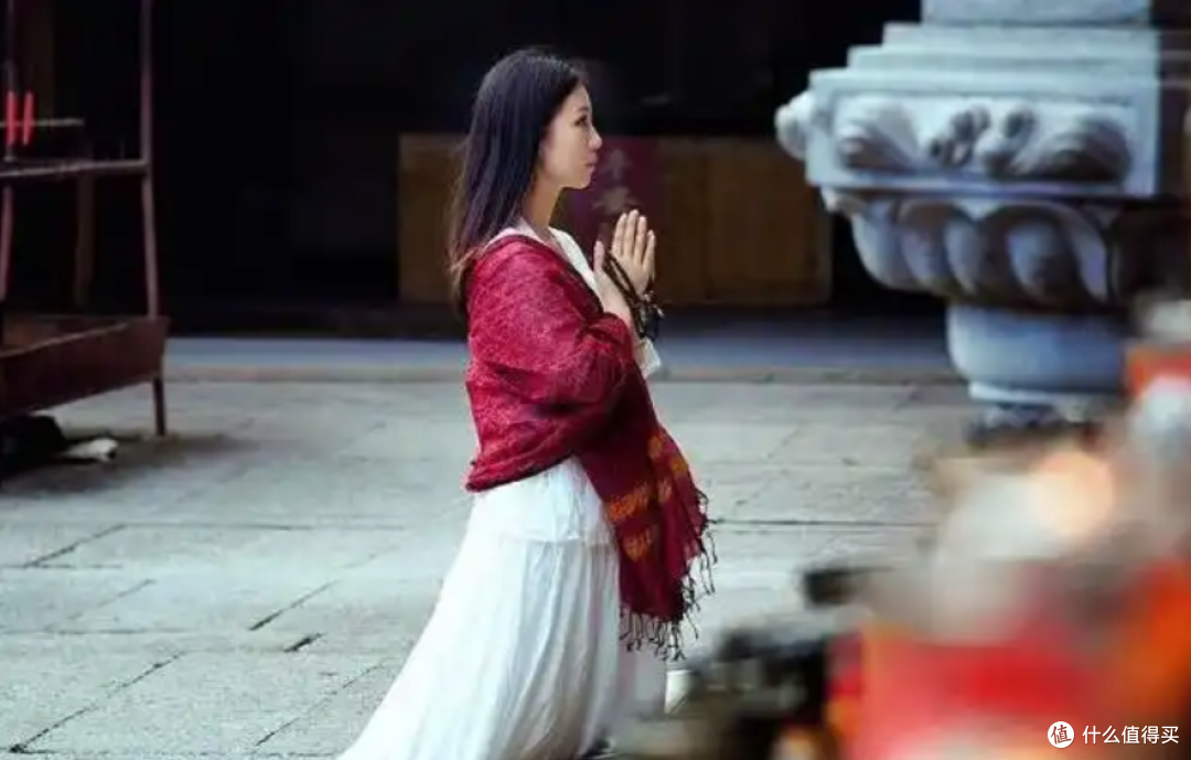 “烧香不许两愿,上坟不说三话”,什么意思?老祖宗的智慧之谈!